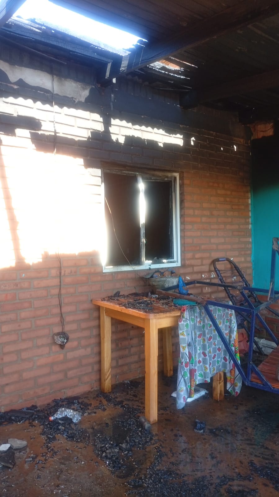 Buscan al hombre que incendió una casa en Eldorado: “Temo por nuestras vidas, está prófugo y armado” 2